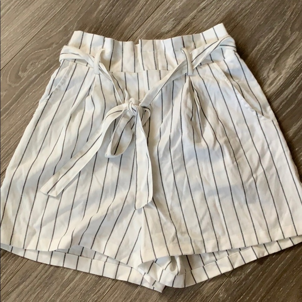 High waisted ruffle shorts